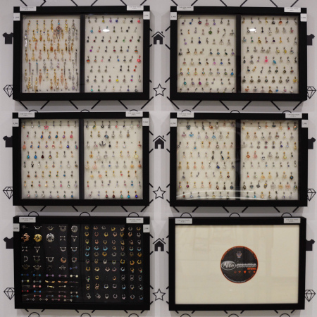 Vitrines murales piercings